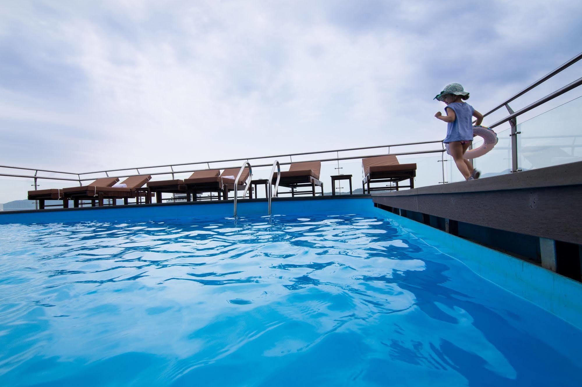 An Vista Hotel Nha Trang Buitenkant foto